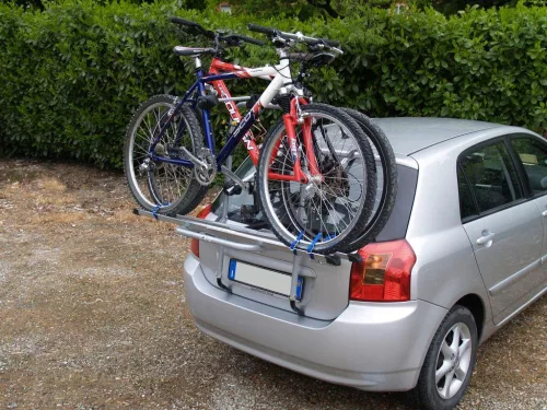 Menabo Logic kerékpárszállító hátsó ajtóra