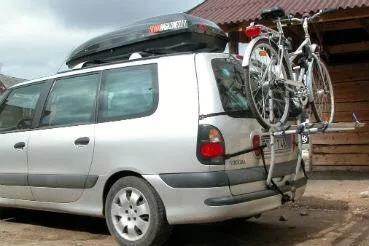 Menabo Steel Bike 3 kerékpárszállító hátsó ajtóra